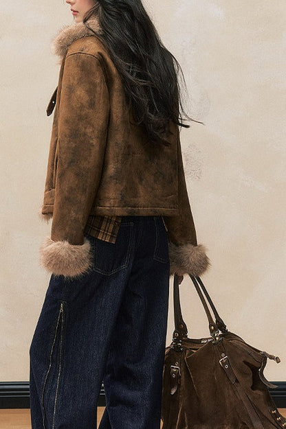 Beautifully Finished Coat in a Timeless Design