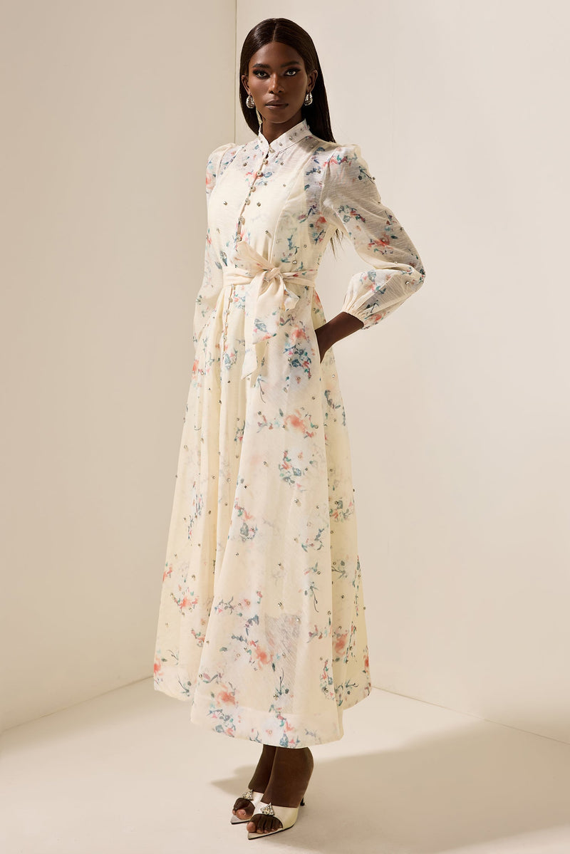 Well Tailored Dress with a Graceful Silhouette