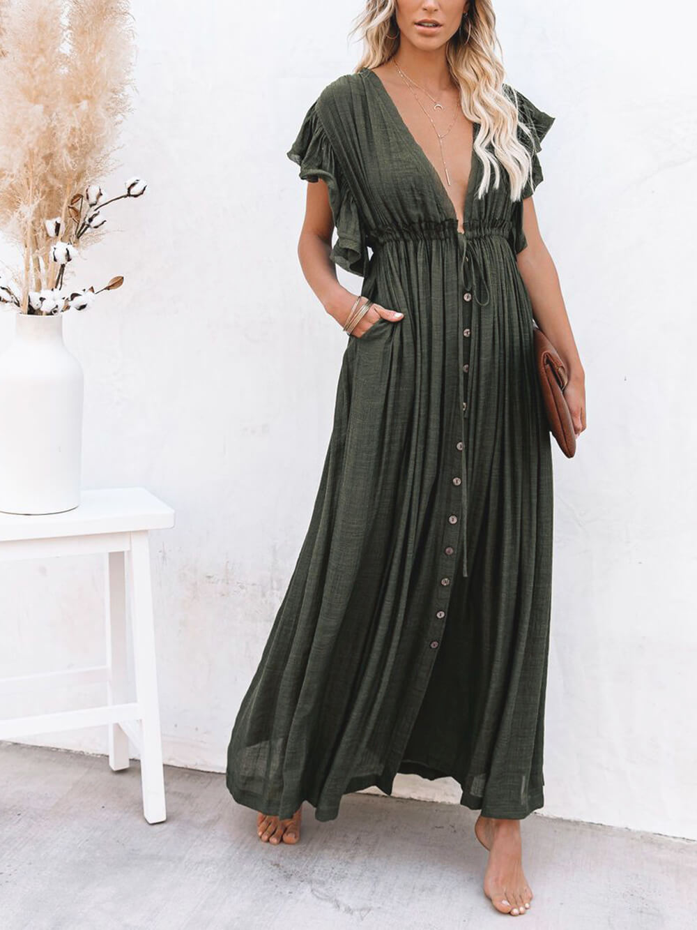 Classic Vintage Dress with a Flattering Fit