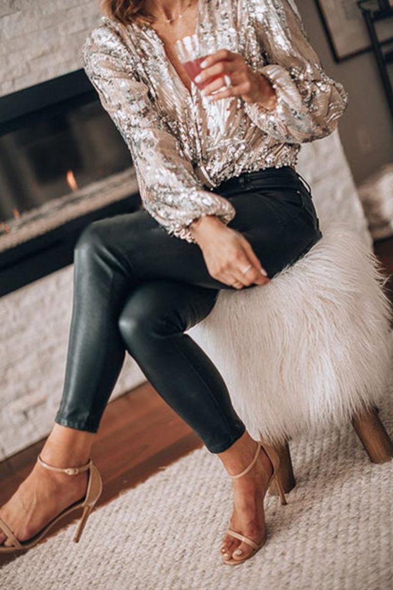 Well Tailored Blouse with a Graceful Silhouette