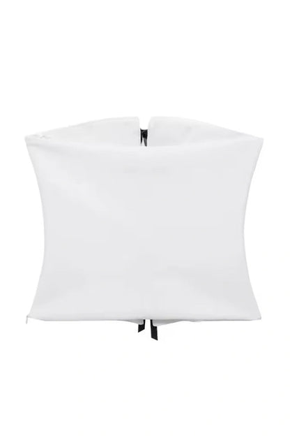 Well Tailored Garment with a Graceful Silhouette