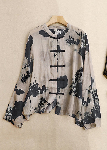 Classic Vintage Shirt with a Flattering Fit