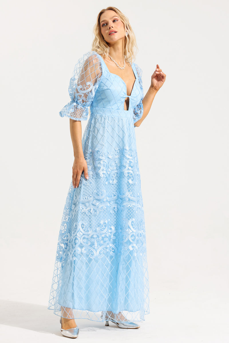 Beautifully Crafted Dress in a Classic Style