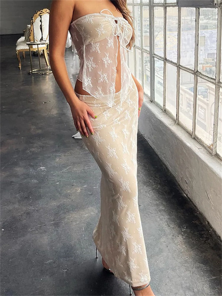 Effortlessly Elegant Garment with a Timeless Design