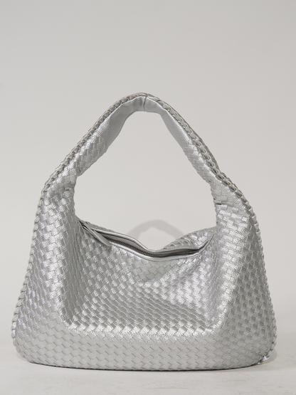Gracefully Styled Bag for Any Occasion