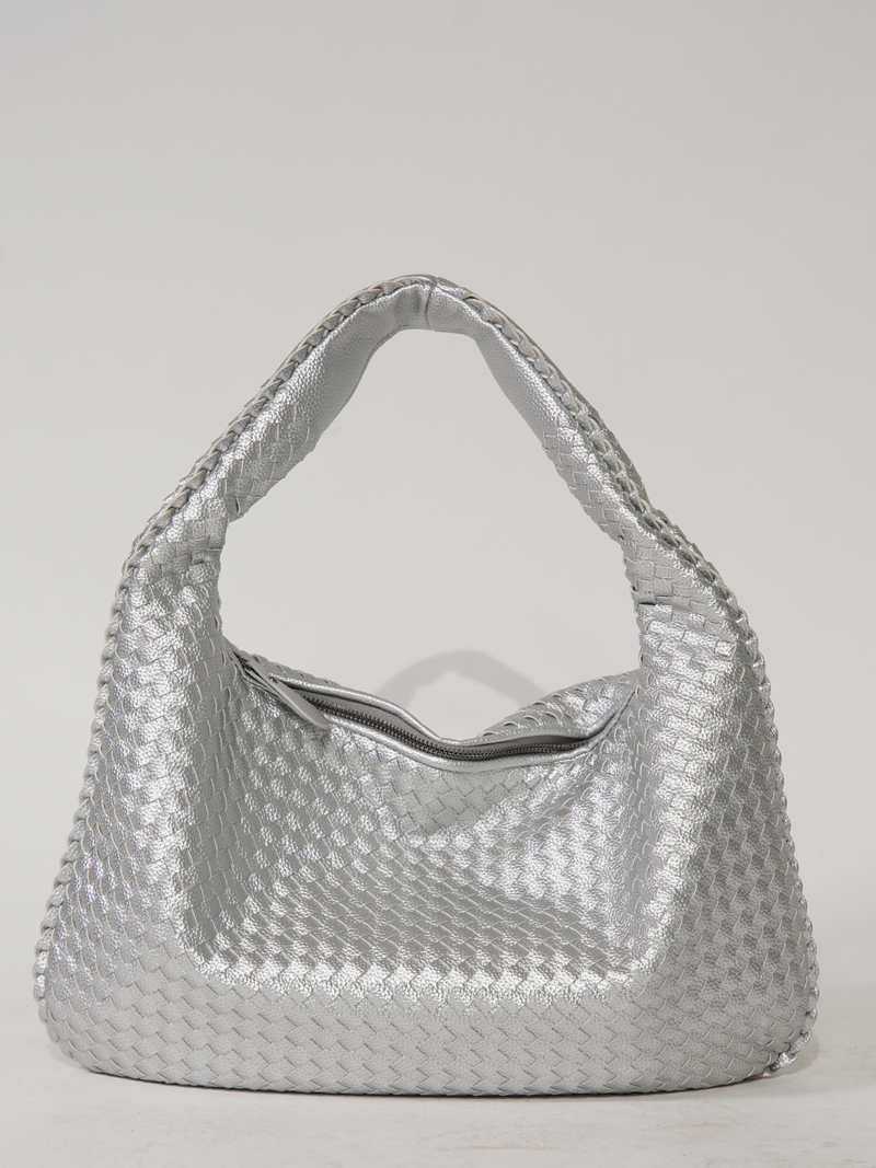 Gracefully Styled Bag for Any Occasion