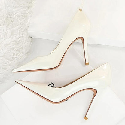 Beautifully Finished Heels in a Timeless Design