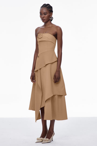 Well Tailored Dress with a Graceful Silhouette