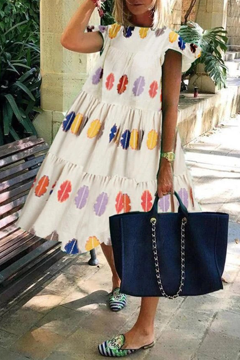Gracefully Styled Dress for Any Occasion