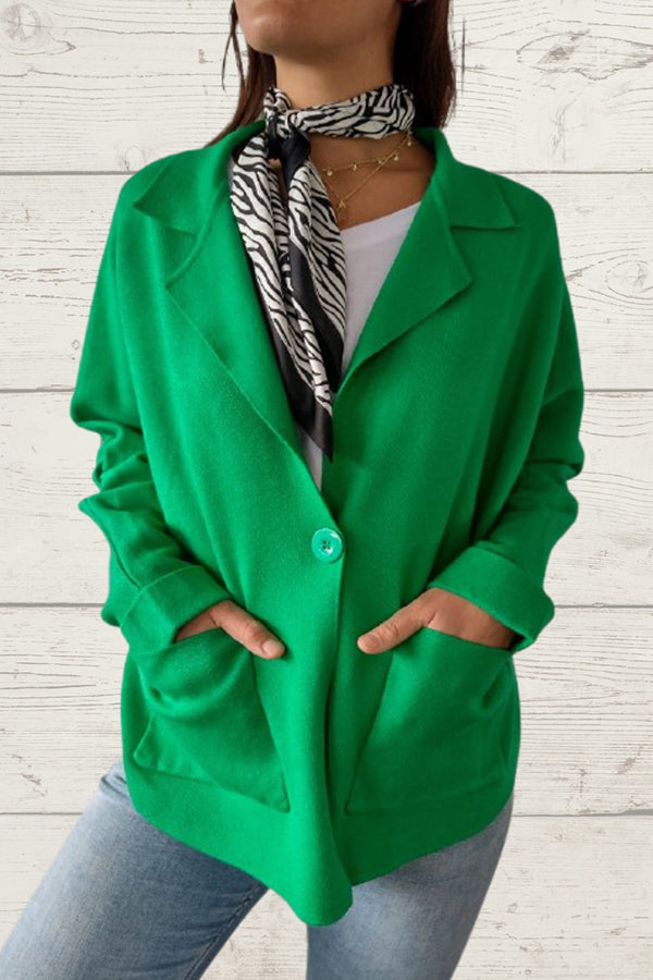 Well Tailored Jacket with a Graceful Silhouette