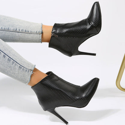 Elegantly Styled Shoes for Everyday Wear