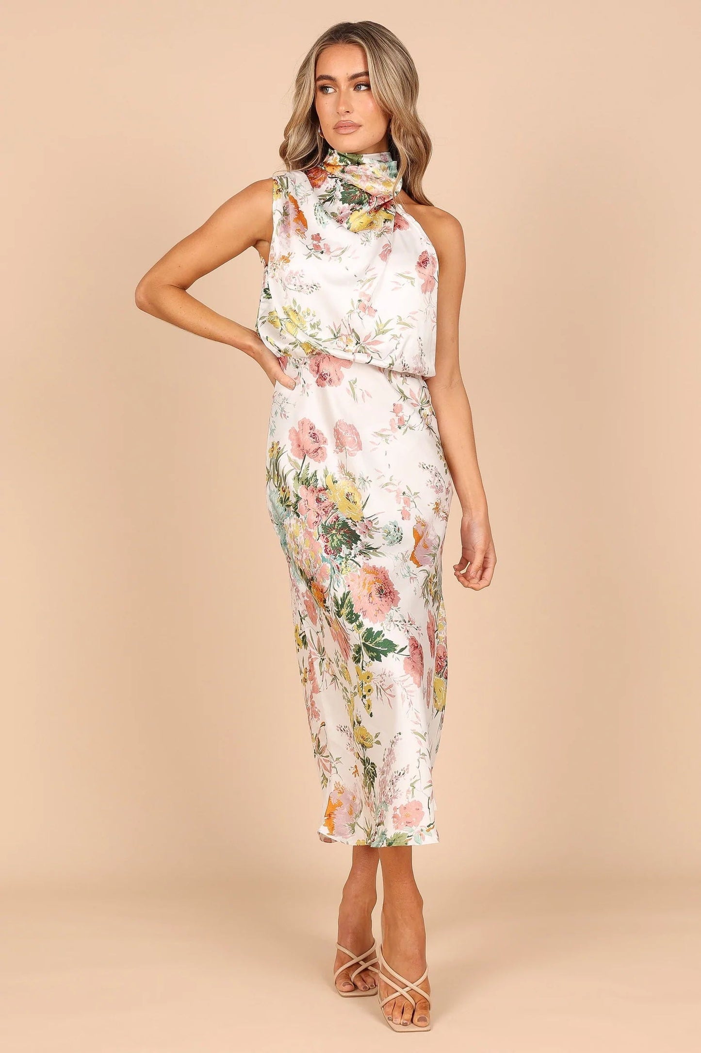 Classic Vintage & Enduringly Stylish Dress