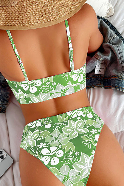 Beautifully Finished Bikini in a Timeless Design