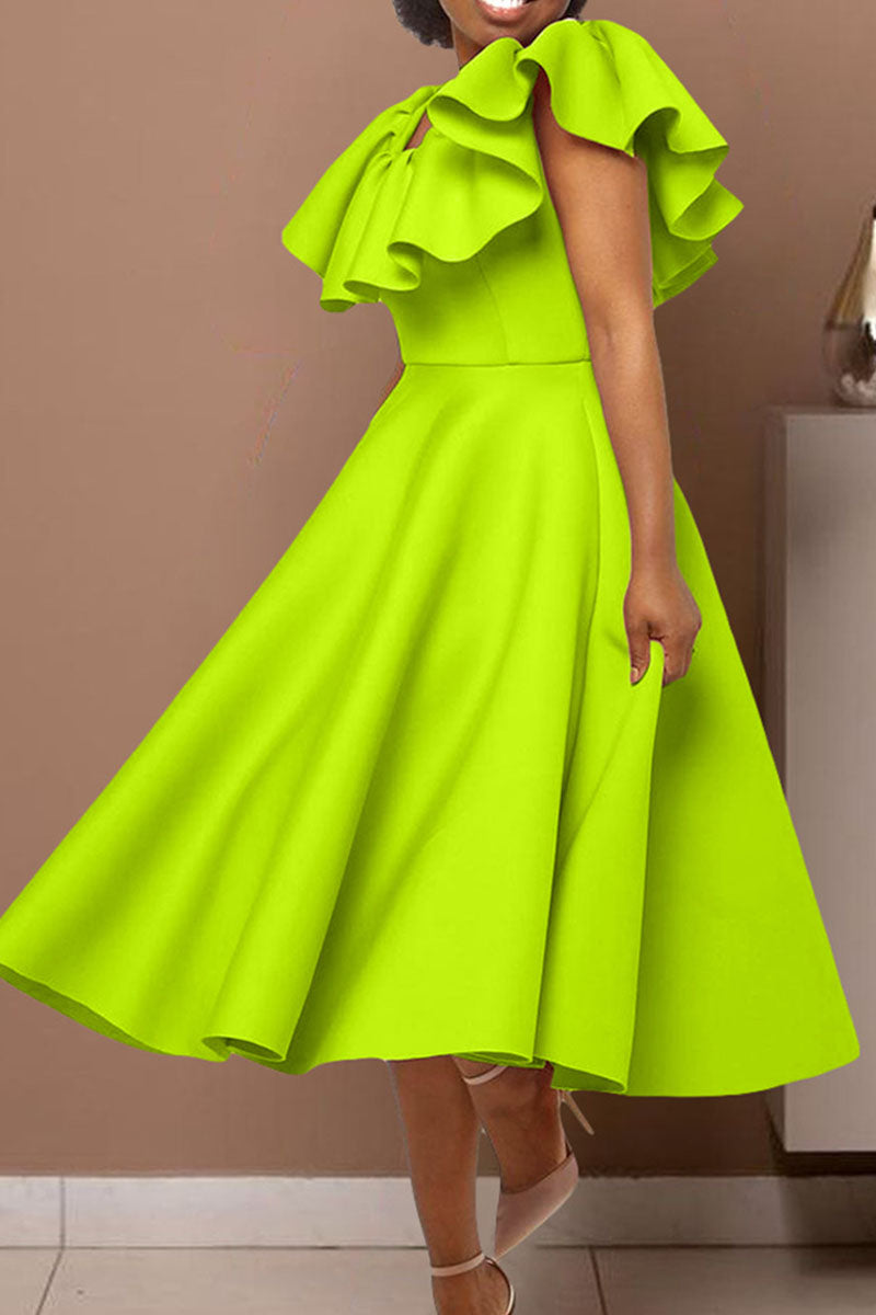 Effortlessly Elegant Dress with a Timeless Design
