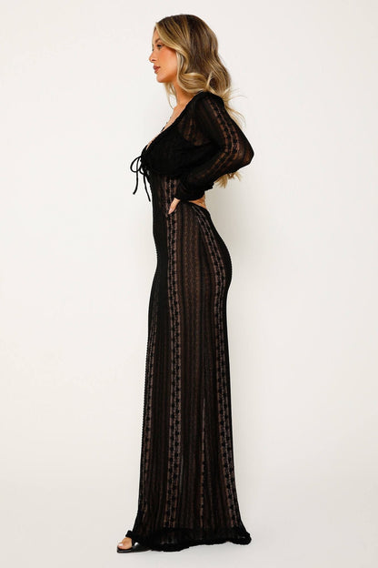Well Tailored Garment with a Graceful Silhouette