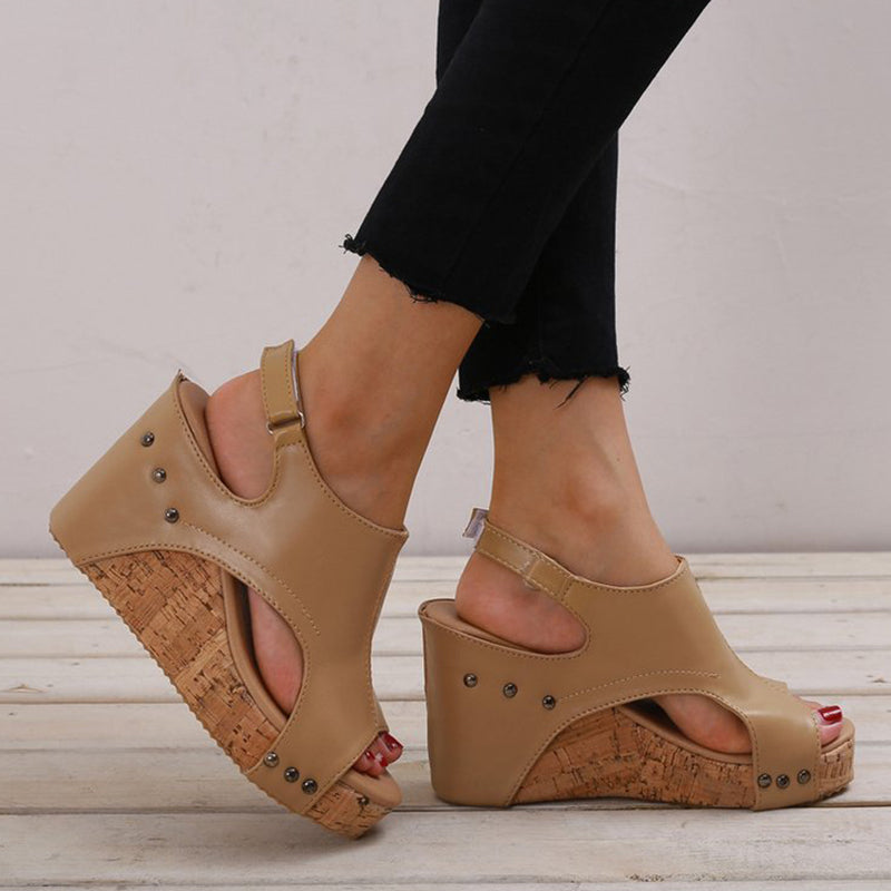 Elegantly Styled Shoes for Everyday Wear