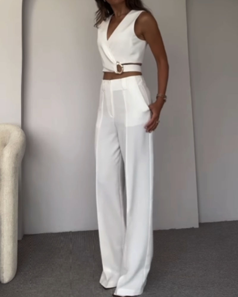 Elegantly Styled Pants for Everyday Wear
