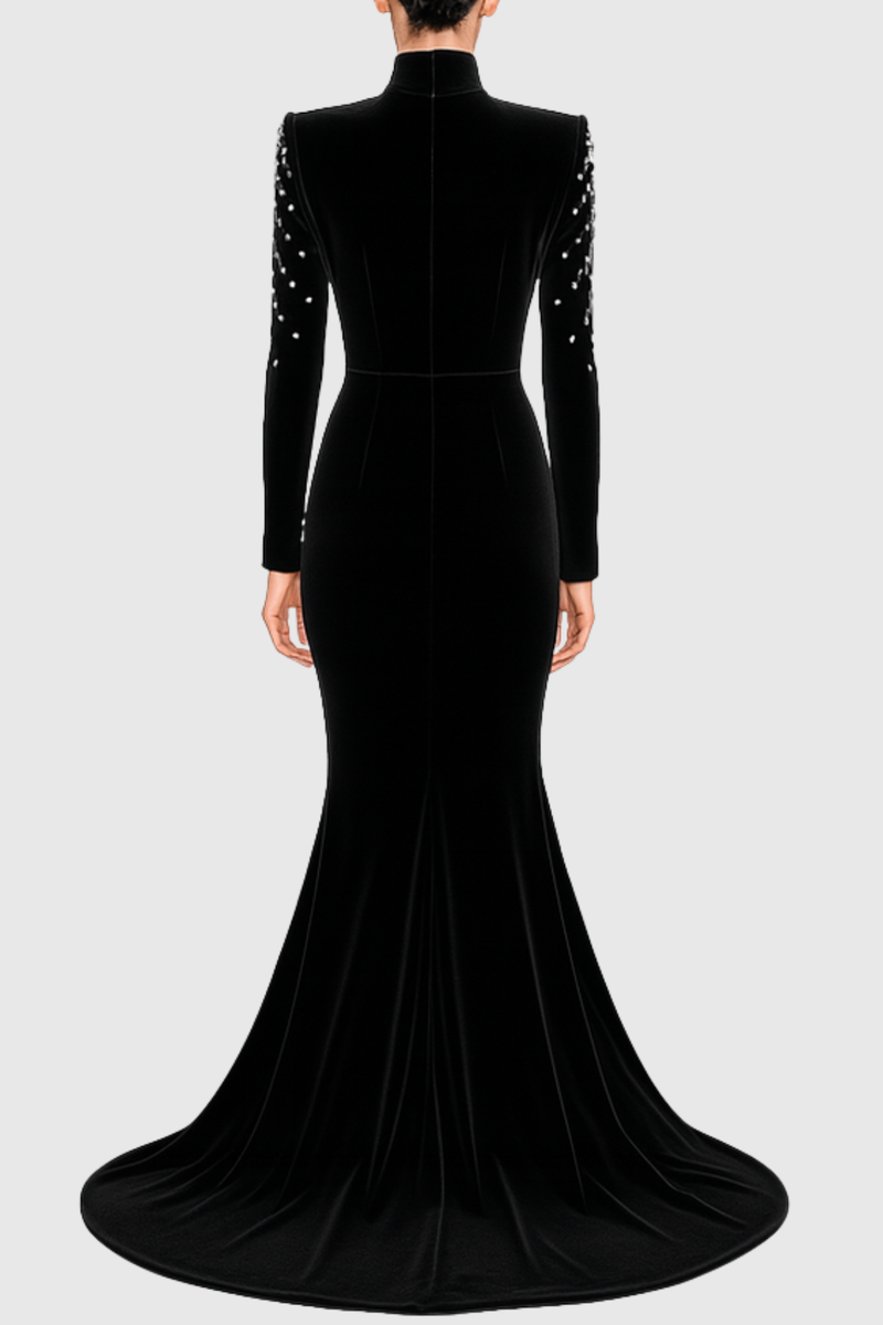 Well Tailored Dress with a Graceful Silhouette