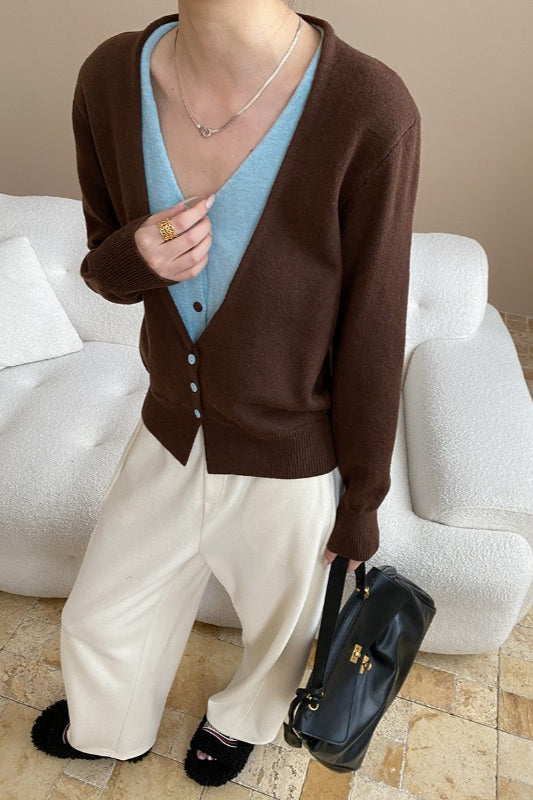 Classic Vintage Cardigan with a Flattering Fit