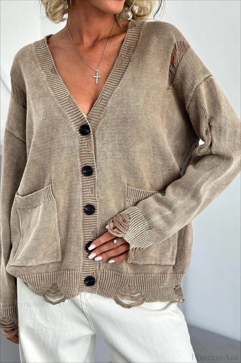 Elegantly Styled Cardigan for Everyday Wear