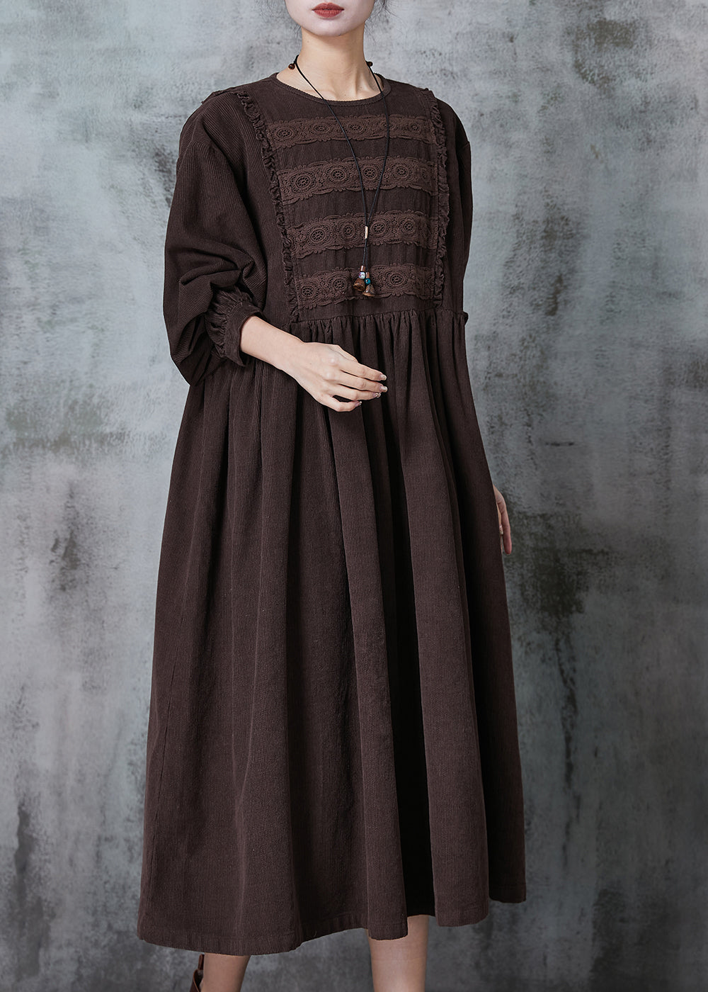 Beautifully Crafted Dress in a Classic Style