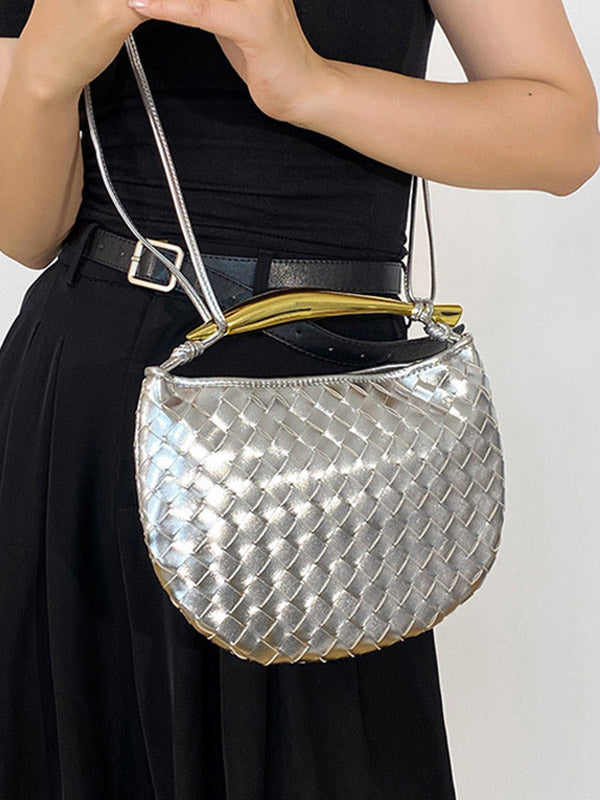 Well Tailored Bag with a Graceful Silhouette