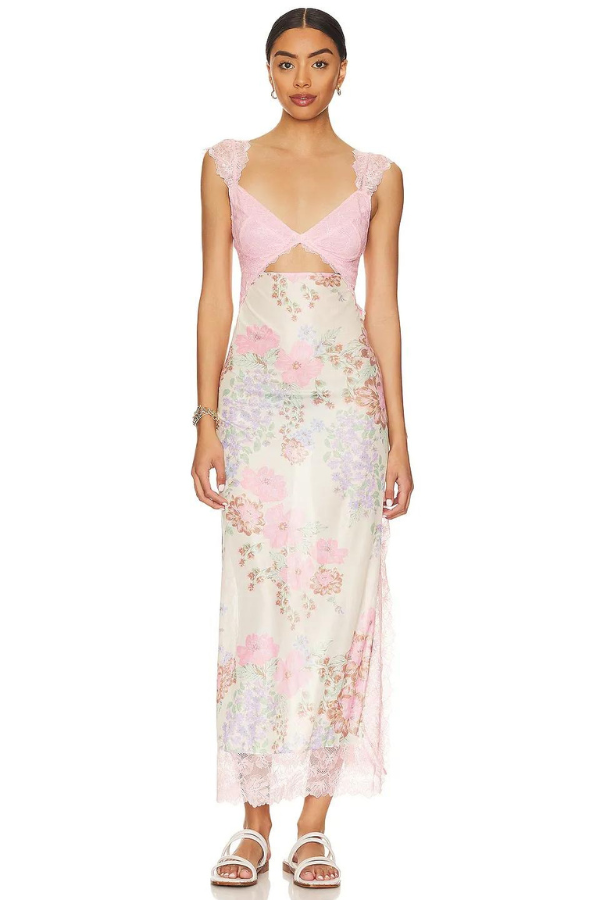 Gracefully Styled Garment for Any Occasion