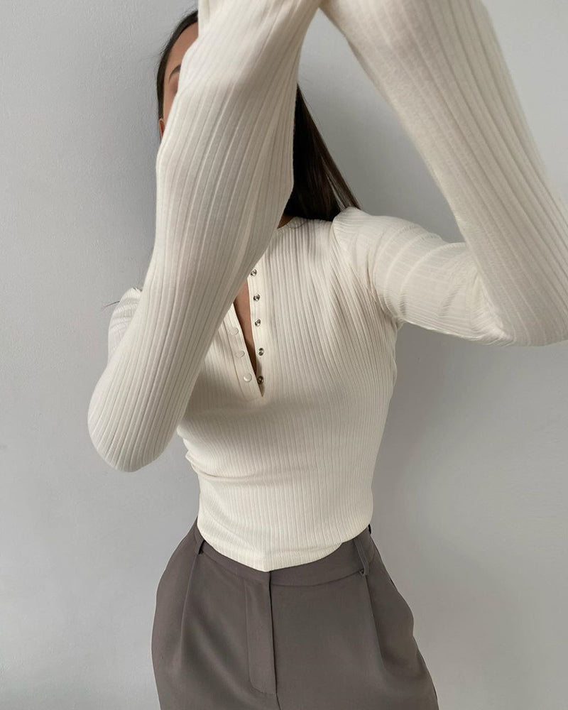 Gracefully Styled Sweater for Any Occasion