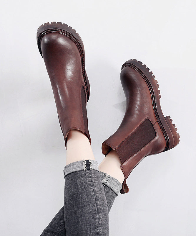 Beautifully Finished Boots in a Timeless Design