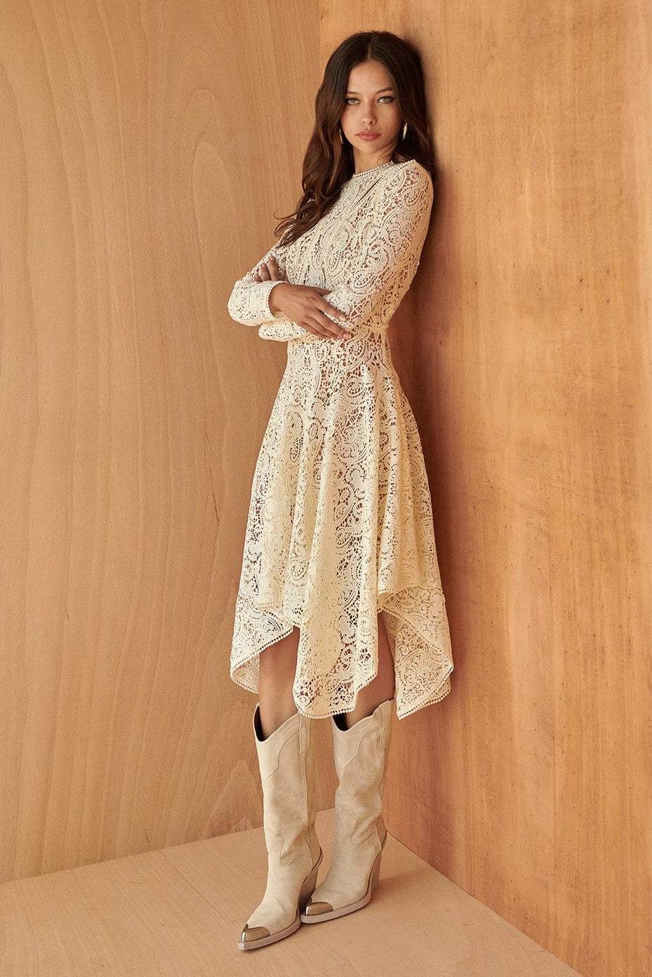 Sophisticated Dress with a Clean Classic Look