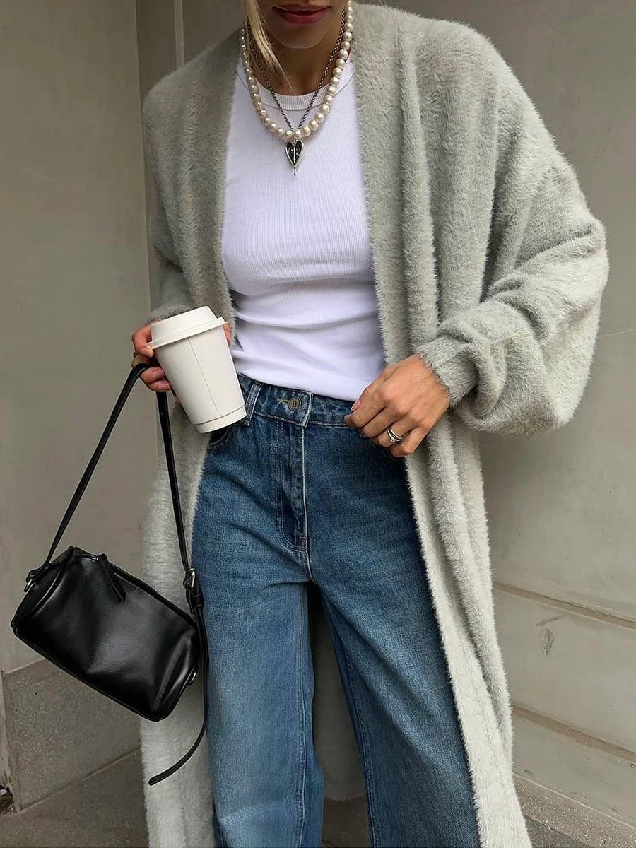Classic Vintage Cardigan with a Flattering Fit
