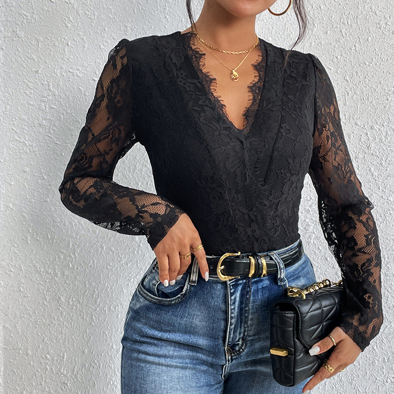 Effortlessly Elegant Garment with a Timeless Design