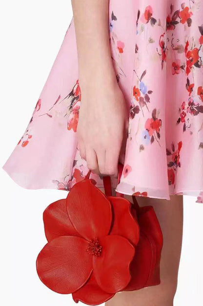 Beautifully Crafted Bag in a Classic Style