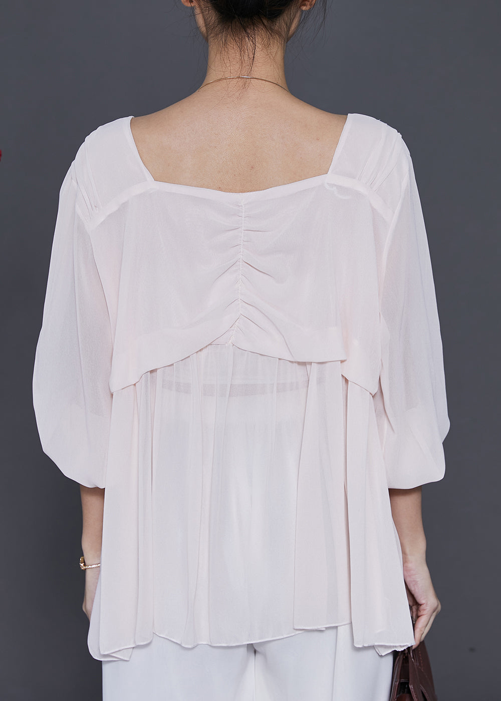 Classic Vintage Blouse with a Flattering Fit