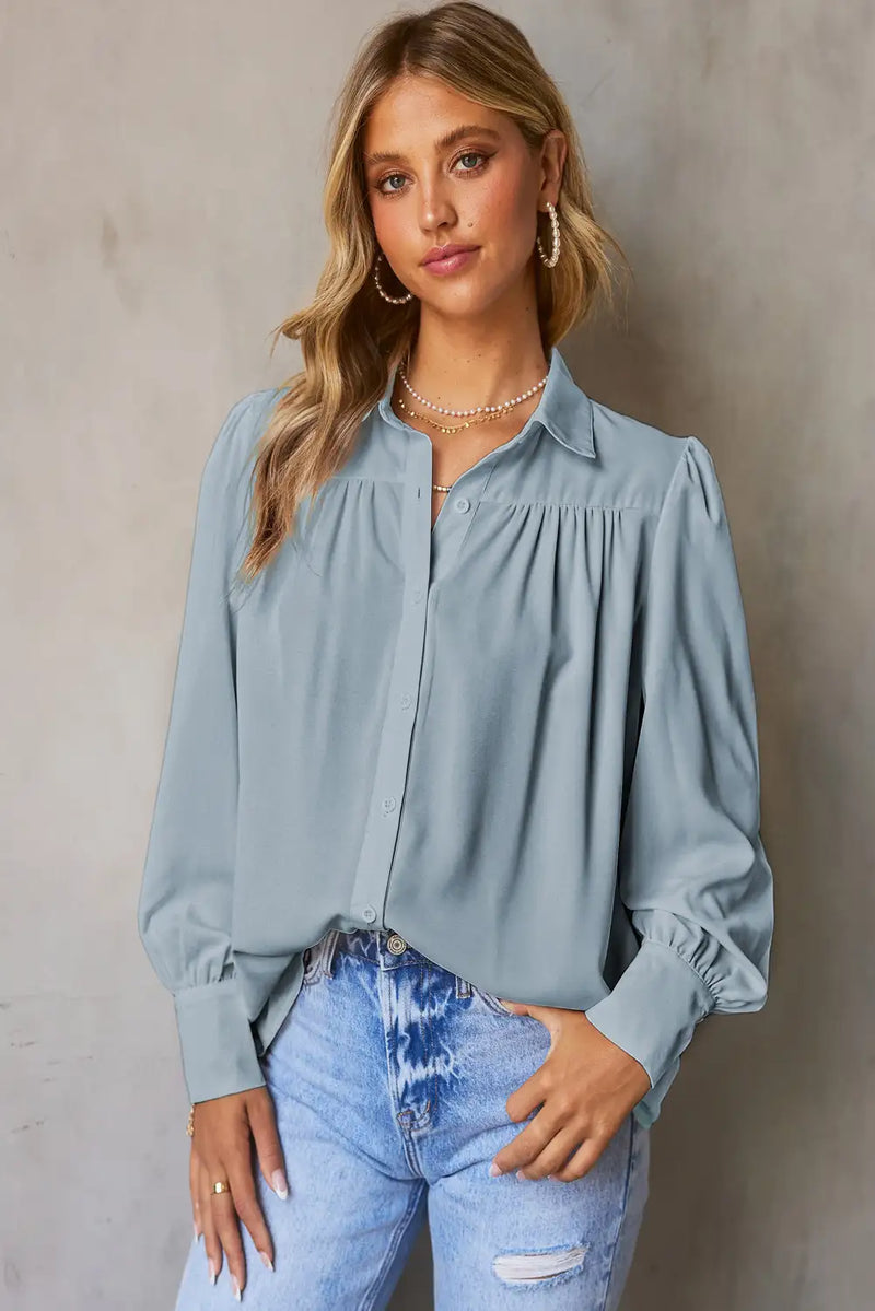 Sophisticated Blouse with a Clean Classic Look