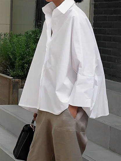 Well Tailored Blouse with a Graceful Silhouette