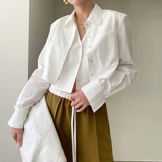 Well Tailored Shirt with a Graceful Silhouette