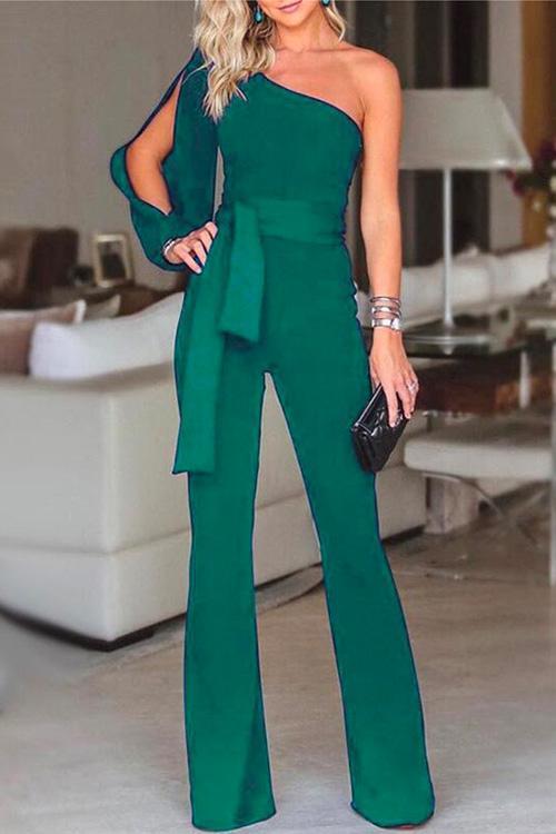 Well Tailored Garment with a Graceful Silhouette