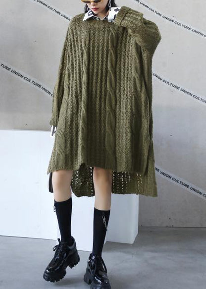 Beautifully Finished Sweater in a Timeless Design