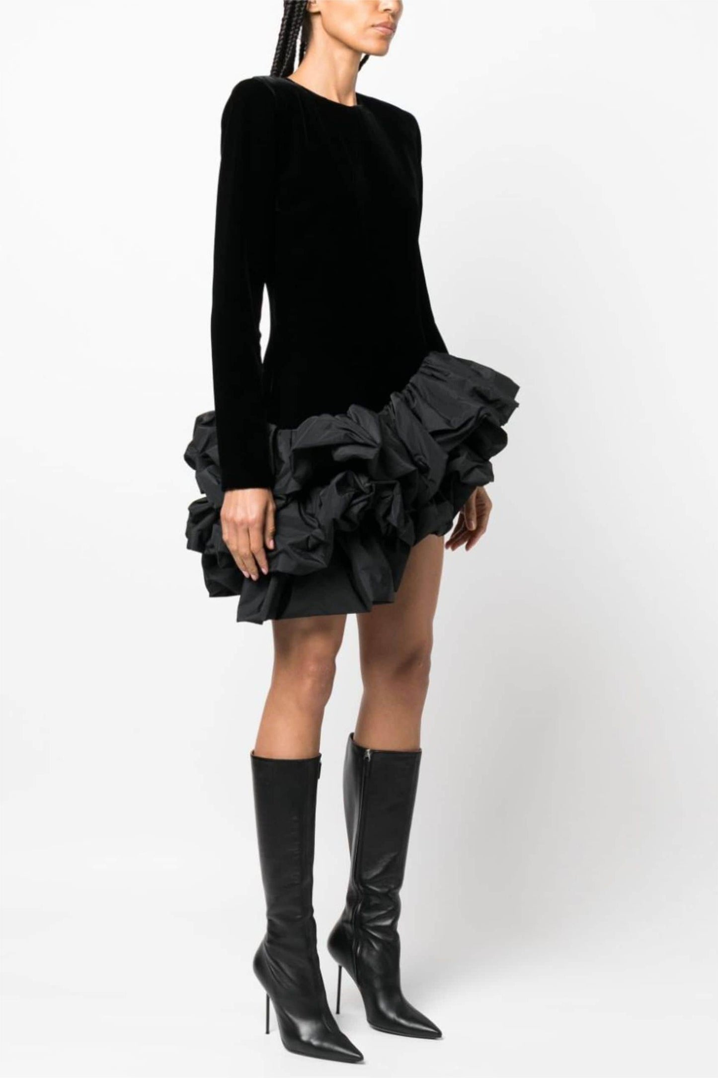 Classic Vintage Dress with a Flattering Fit