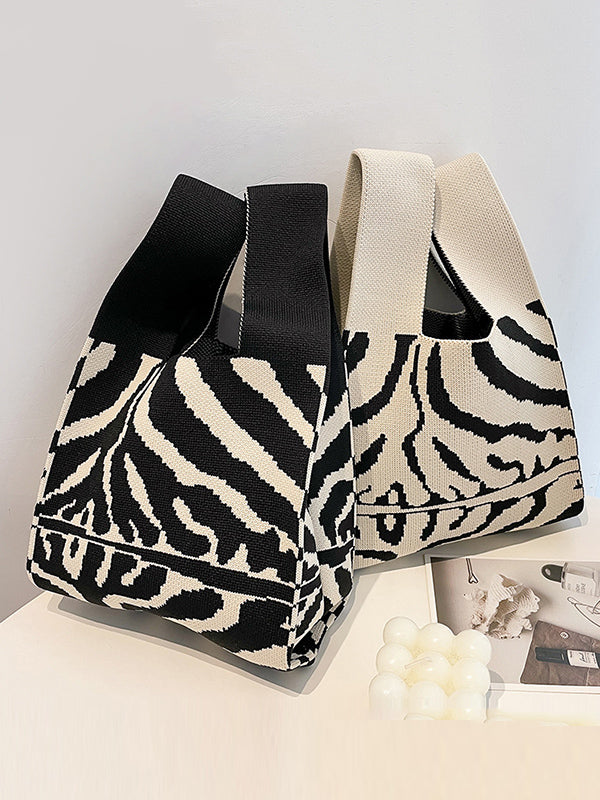 Elegantly Styled Bag for Everyday Wear