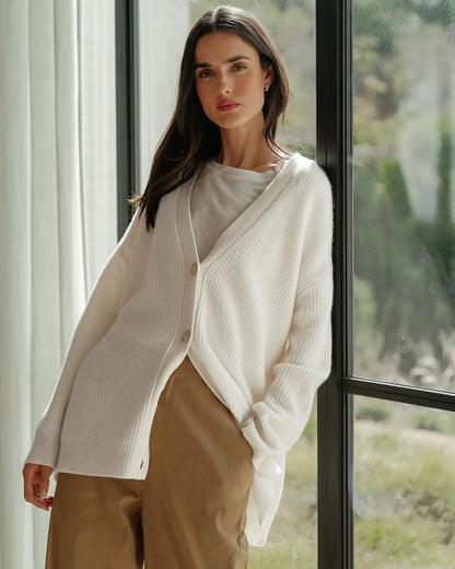 Gracefully Styled Cardigan for Any Occasion
