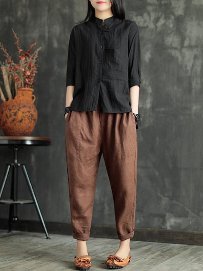 Effortlessly Elegant Pants with a Timeless Design