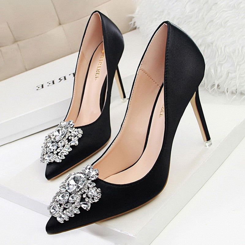 Elegantly Styled Heels for Everyday Wear