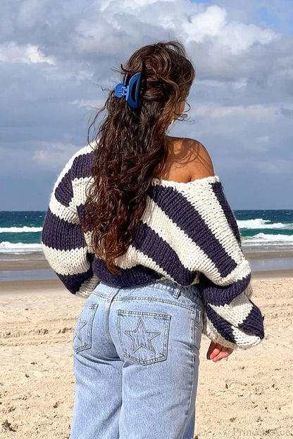 Effortlessly Elegant Sweater with a Timeless Design