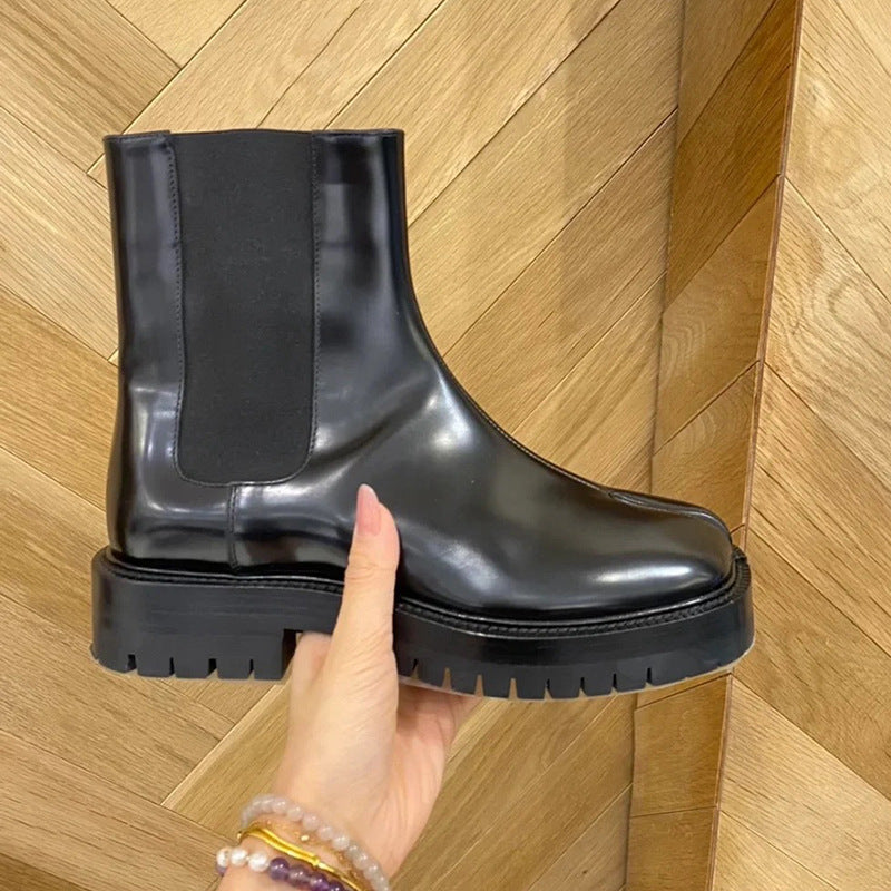 Elegantly Styled Boots for Everyday Wear