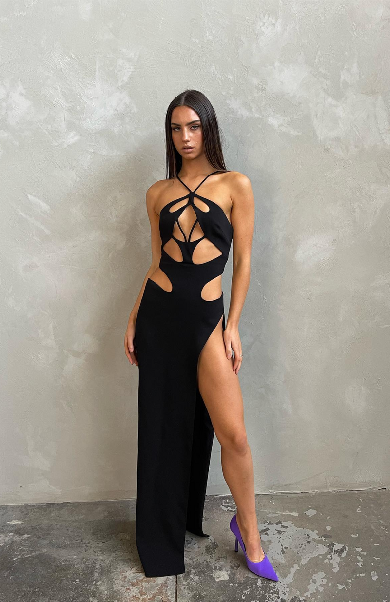 Classic Vintage Dress with a Flattering Fit
