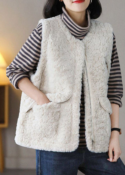 Beautifully Finished Coat in a Timeless Design