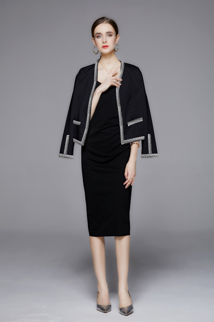 Well Tailored Coat with a Graceful Silhouette