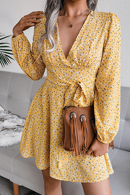 Well Tailored Dress with a Graceful Silhouette